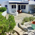 B - Kamari Village * Alikó-part