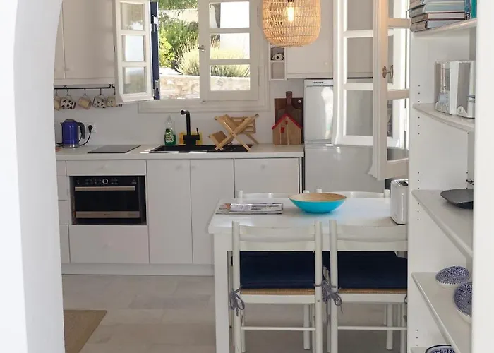 B - Kamari Village *