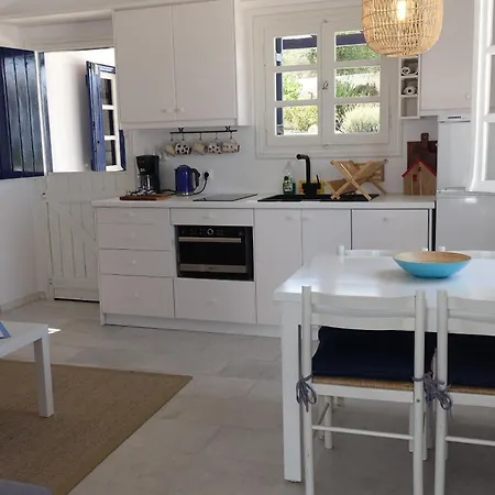 B - Kamari Village Apartment