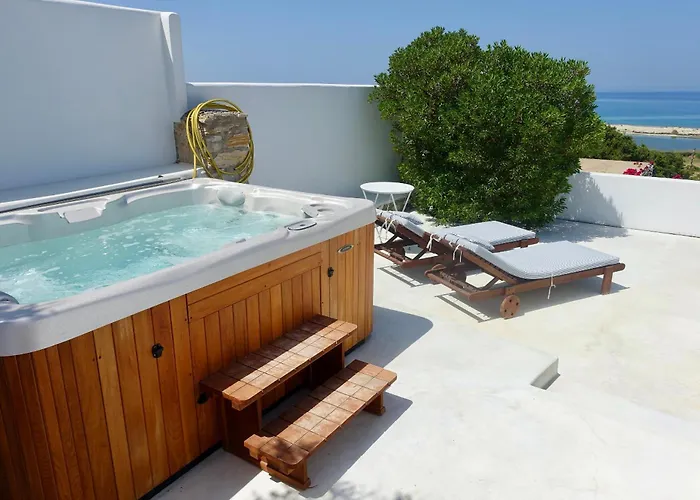 B - Kamari Village 阿里克海滩