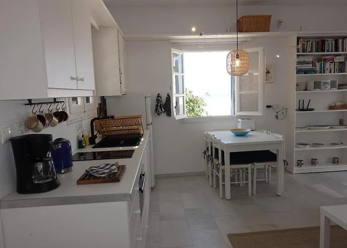 B - Kamari Village *