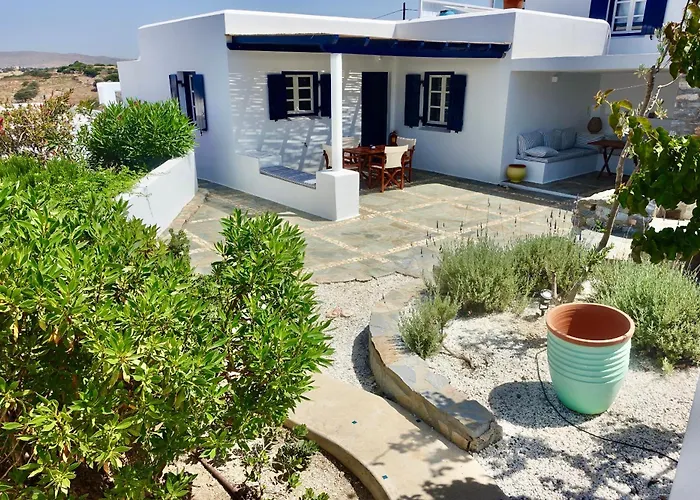 B - Kamari Village * 阿里克海滩