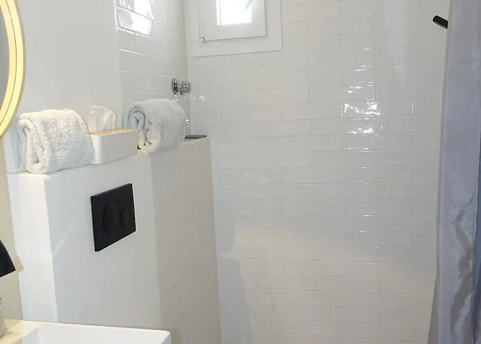 B - Kamari Village 阿里克海滩